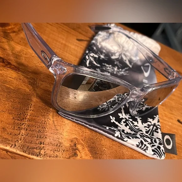 Brand New!! Oakley Forehand Sunglasses - Picture 5 of 8